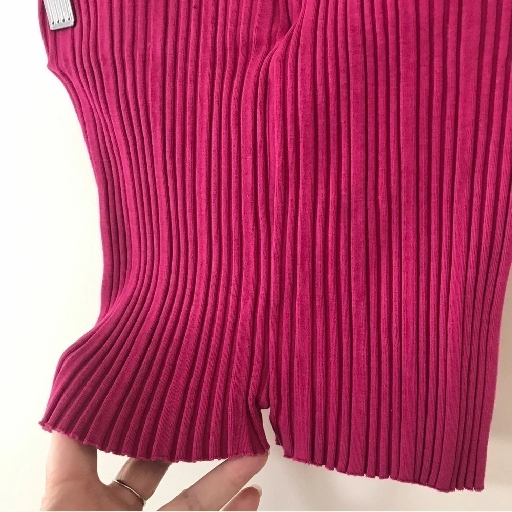 3/$15 Zara hot pink ribbed bodycon textured knit shorts - Picture 2 of 5